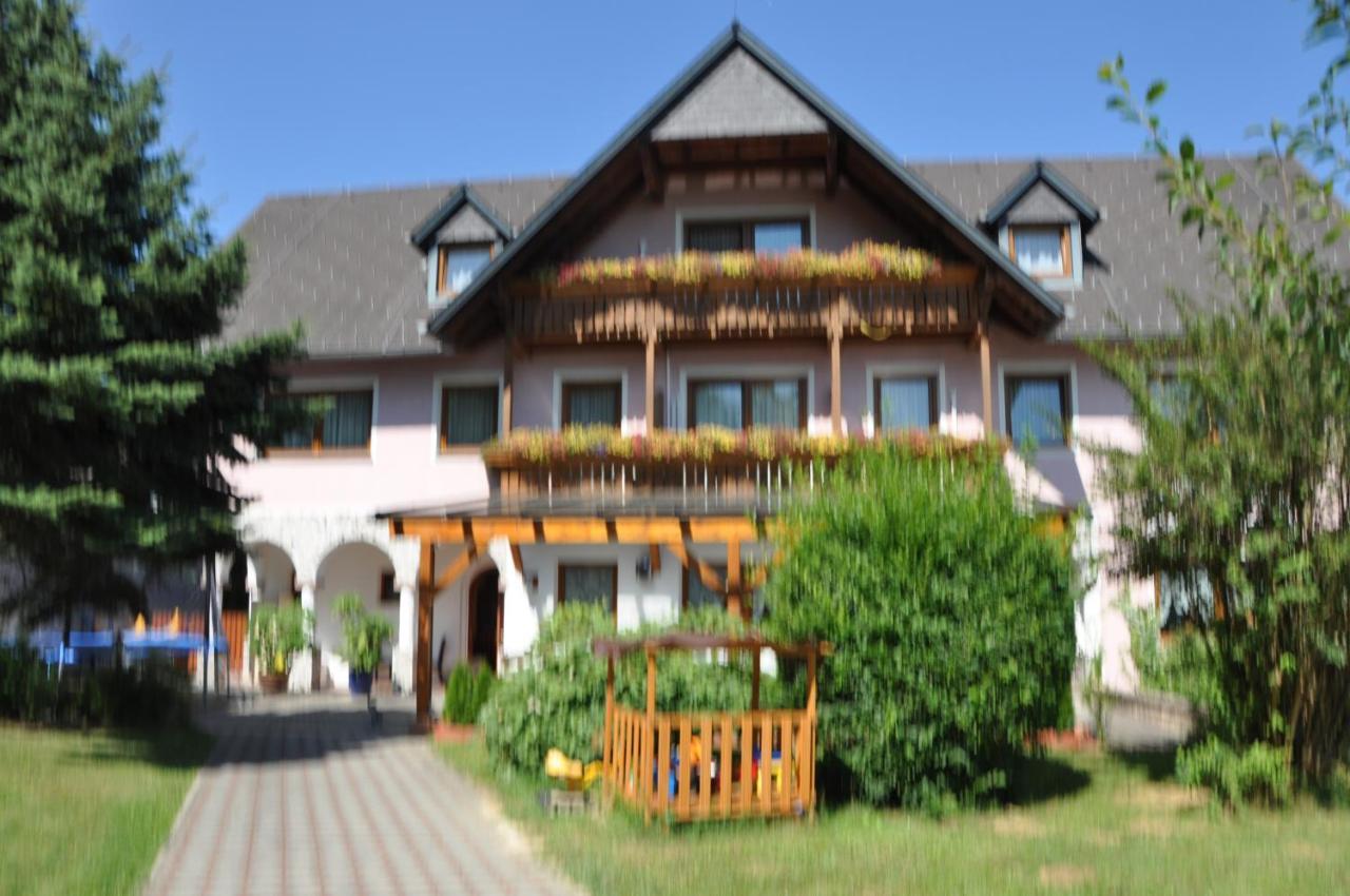 Hotel Arkadenhof Loipersdorf bei Fuerstenfeld Luaran gambar